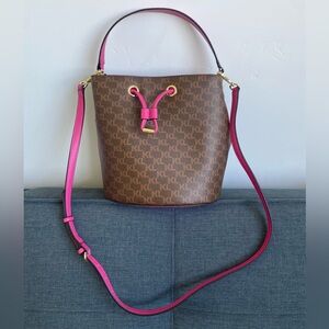 Karl Lagerfeld NWT Maybelle bucket bag- brown monogram canvas with pink trim